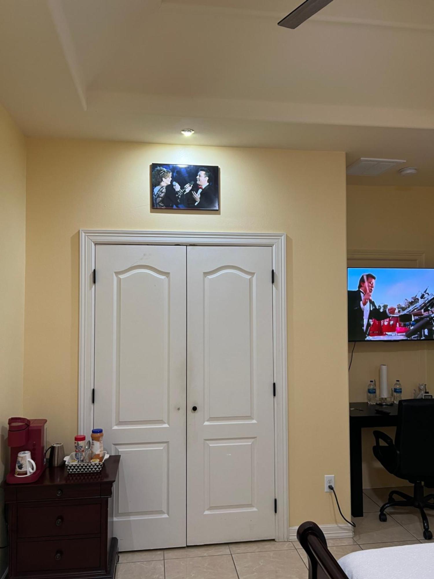 Habitacion Con Entrada Independiente Edinburg Buitenkant foto